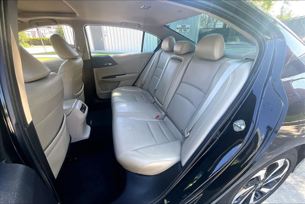 Used 2017 Honda Accord EX-L image 34
