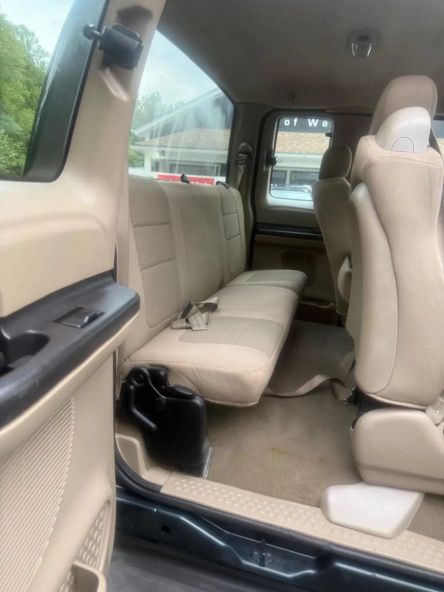Used 2005 Ford F350 XLT AWD/4WD image 23