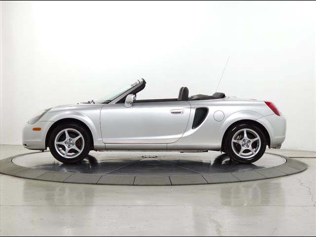 Used 2002 Toyota MR2 image 4