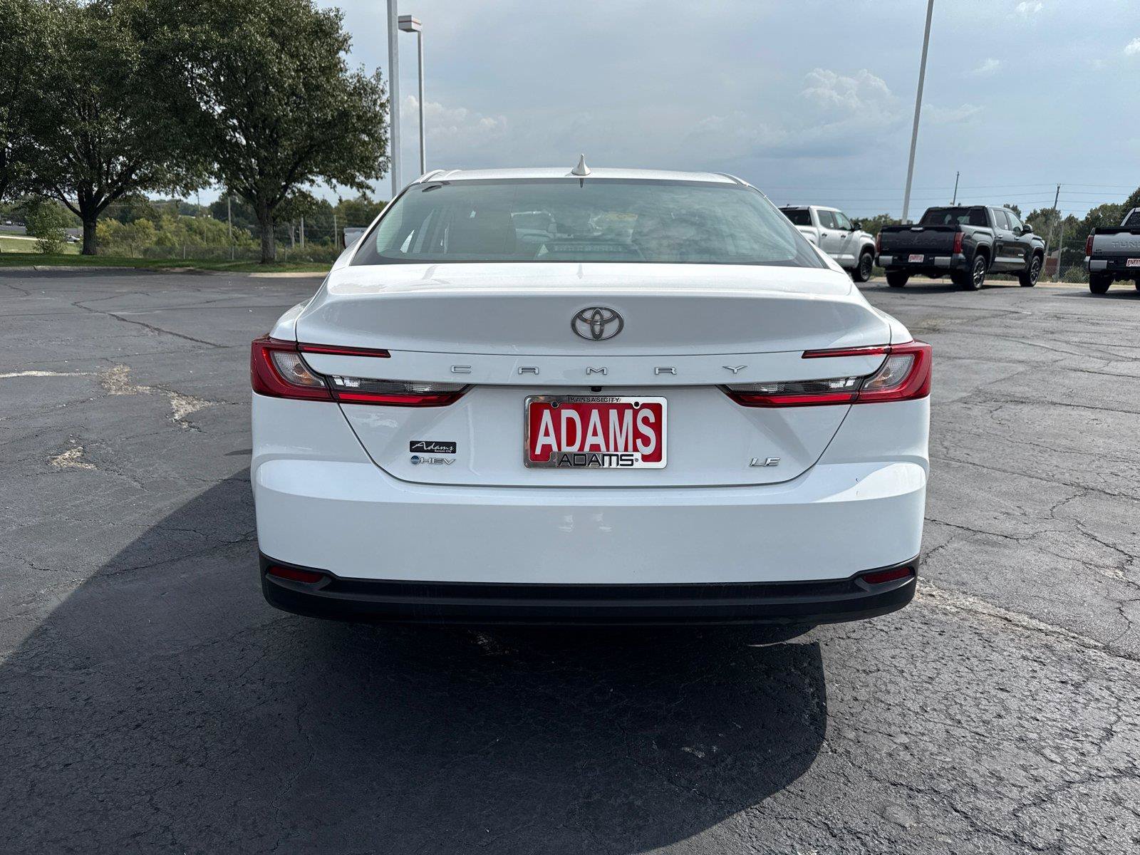 Used 2025 Toyota Camry LE FWD image 7