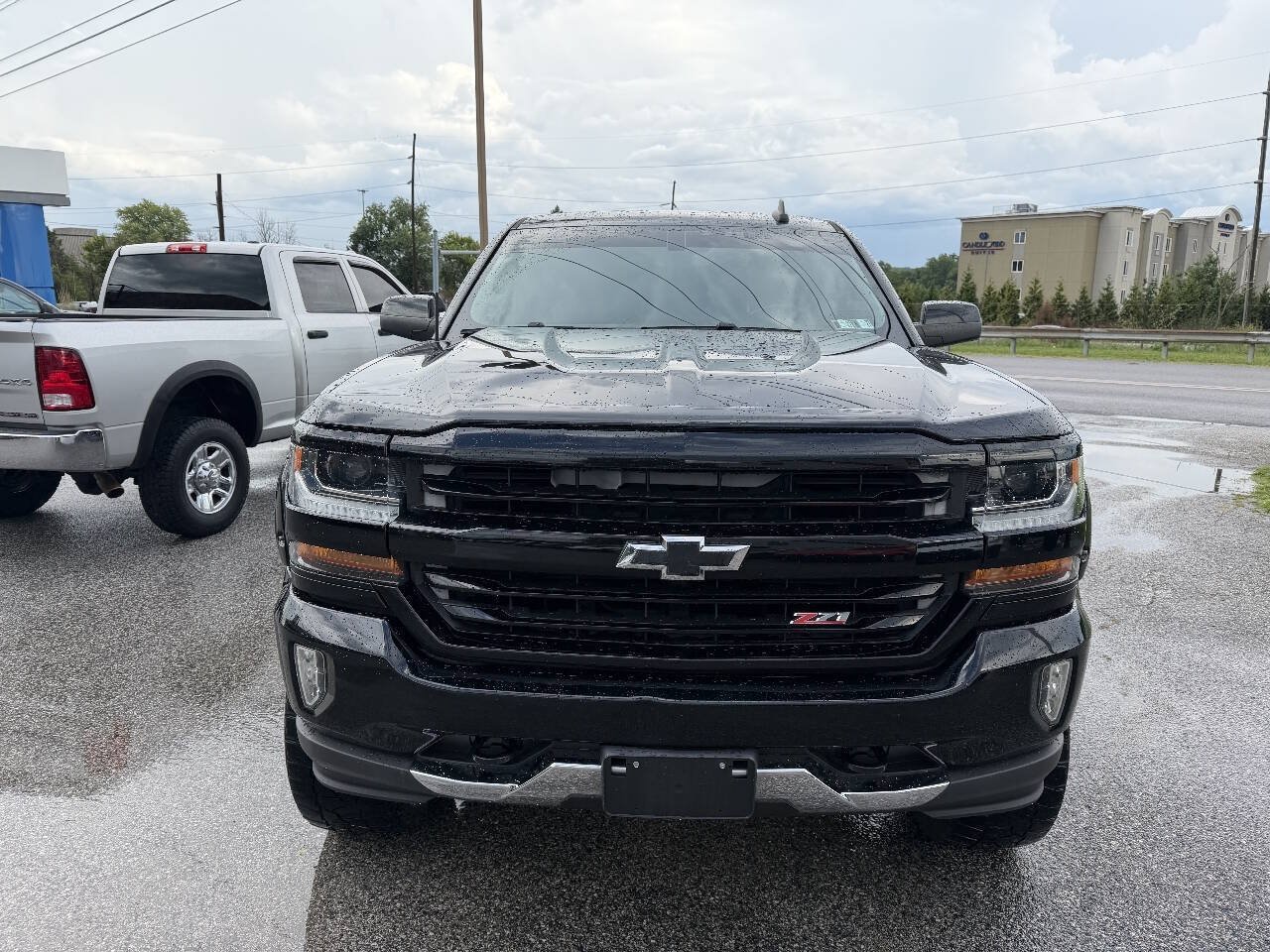 Used 2017 Chevrolet Silverado 1500 LT w/ All Star Edition AWD/4WD image 8