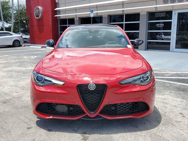 New 2023 Alfa Romeo Giulia Veloce RWD image 2