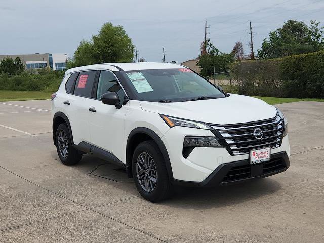 Certified 2025 Nissan Rogue S FWD image 3