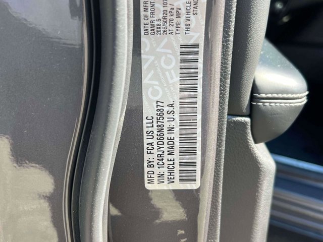 Certified 2022 Jeep Grand Cherokee Overland AWD/4WD image 17