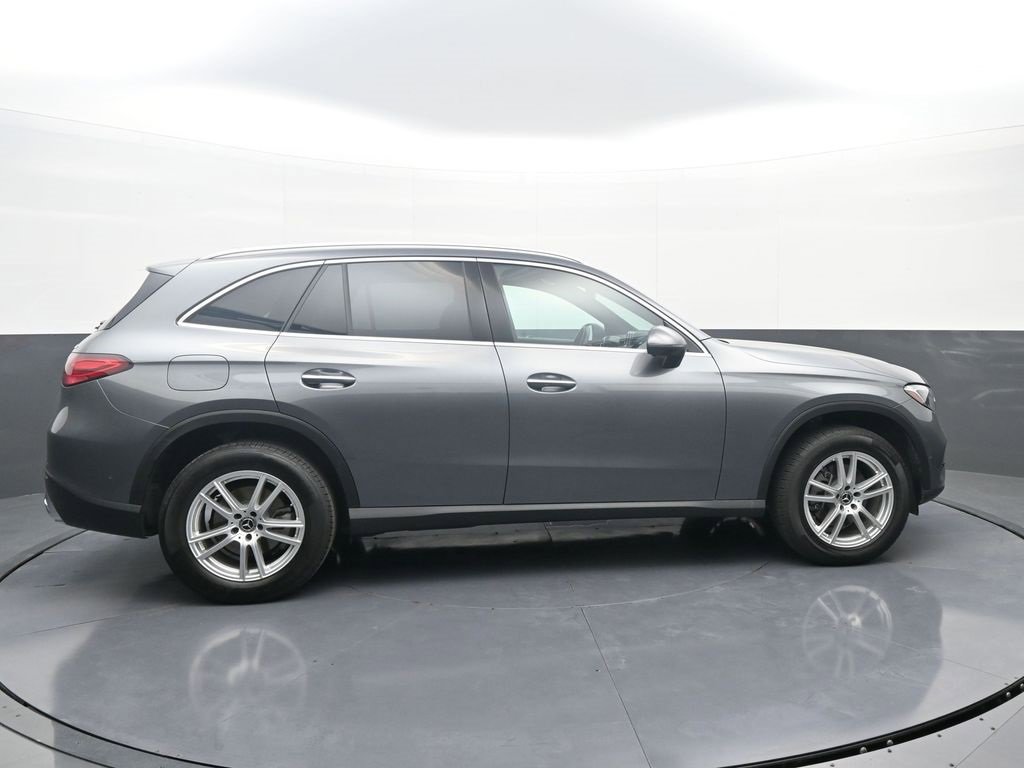 Used 2023 Mercedes-Benz GLC 300 4MATIC image 8