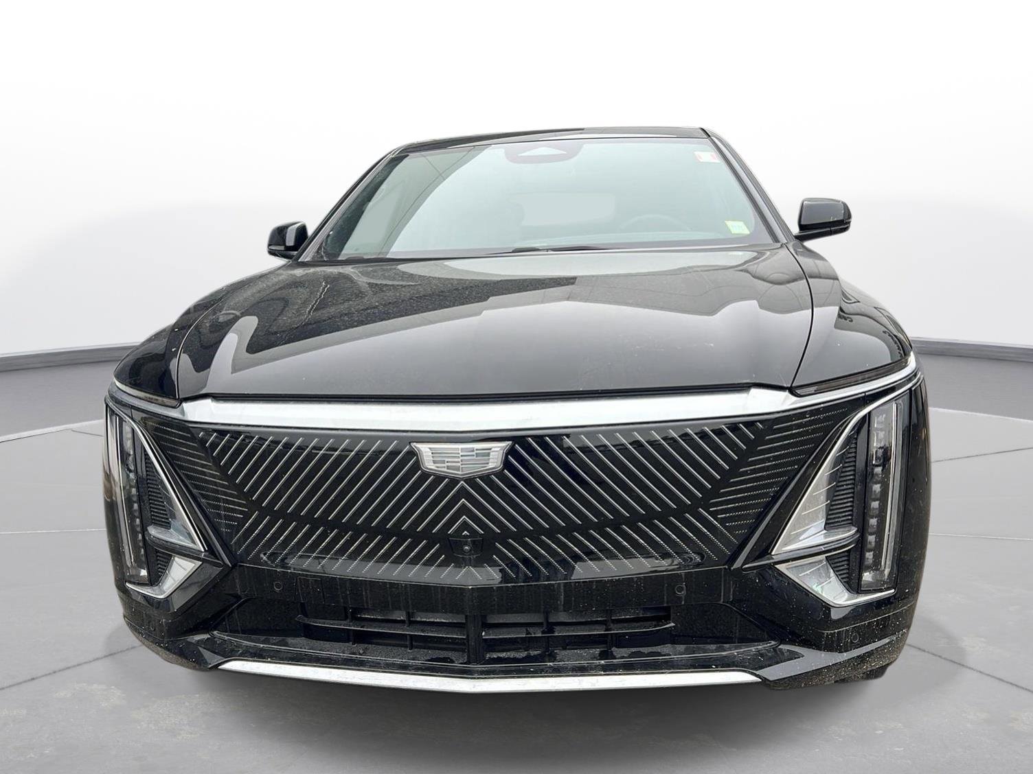 Certified 2025 Cadillac Lyriq Luxury image 2