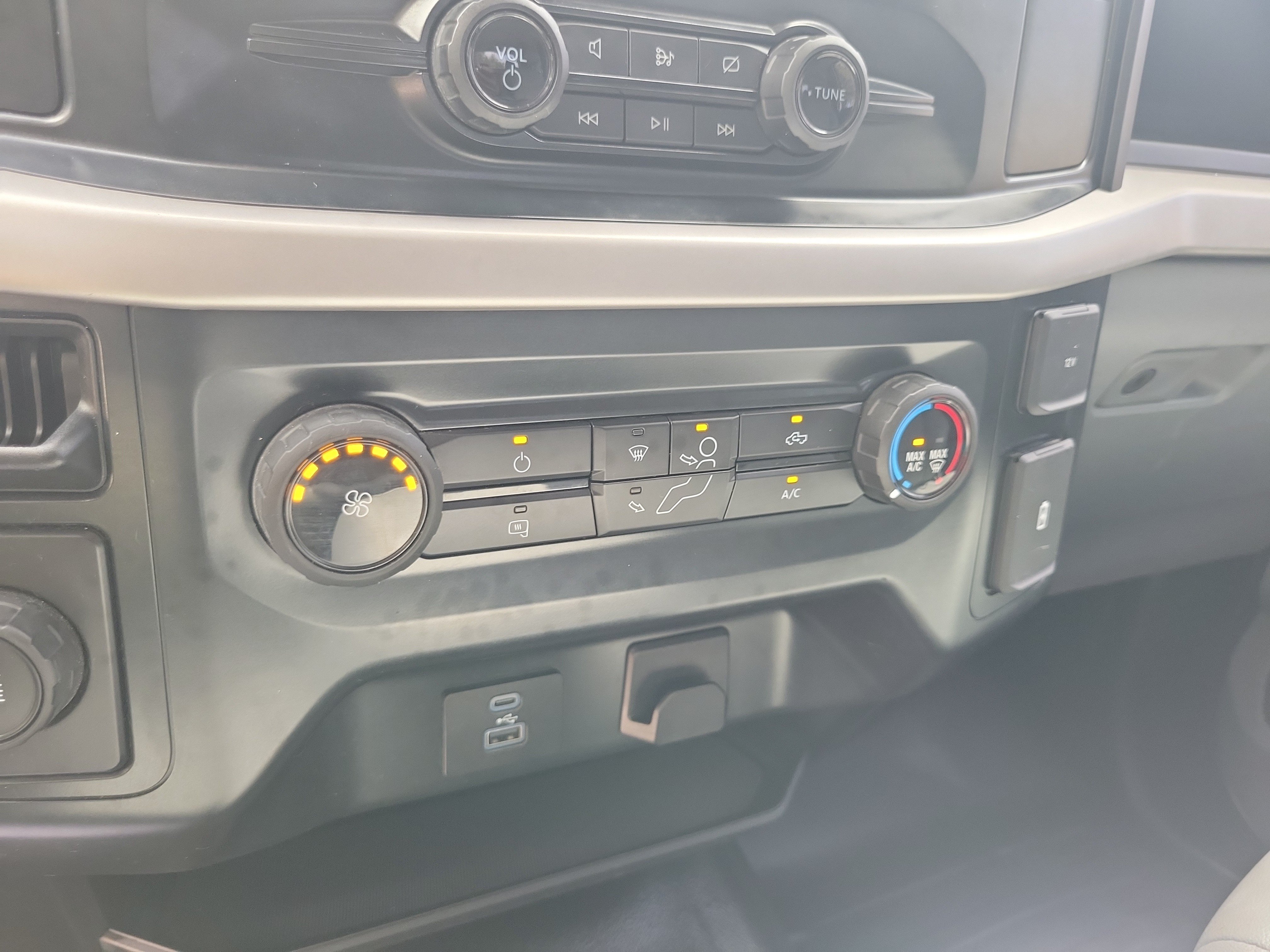 Used 2022 Ford F150 XL w/ Equipment Group 101A High RWD image 27