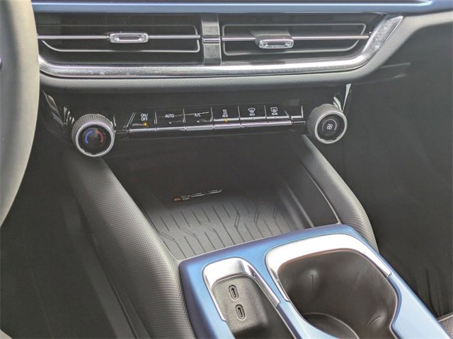 New 2026 Chevrolet Equinox EV LT image 21