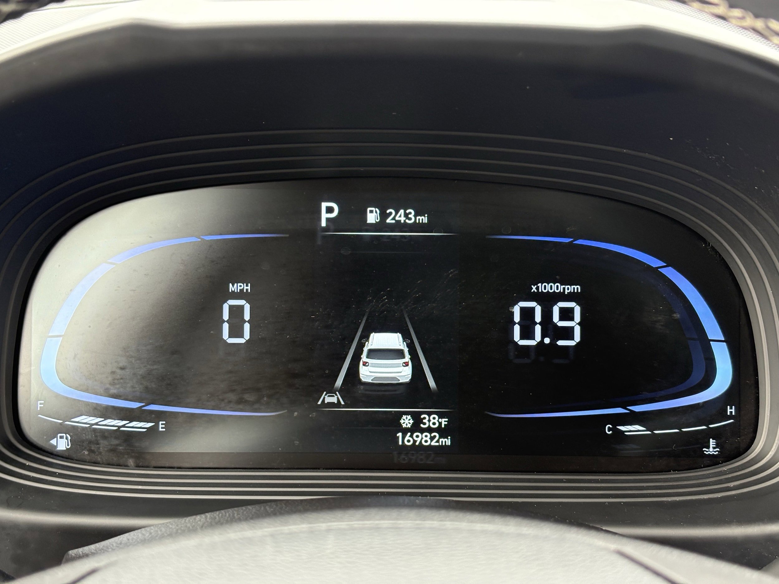 Used 2024 Hyundai Venue Limited image 15