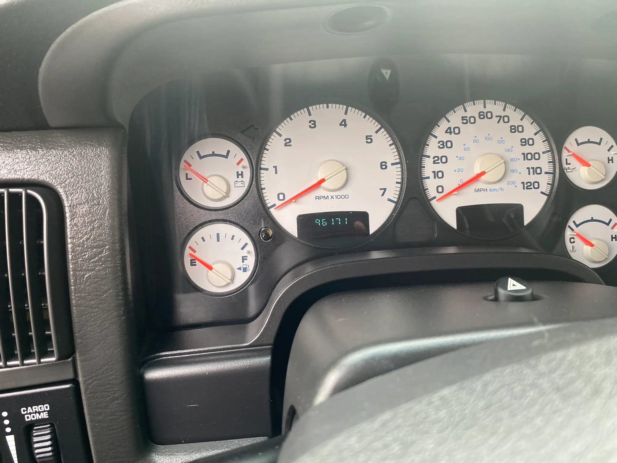 Used 2005 Dodge Ram 2500 Truck SLT w/ Quad Cab Big Horn Value Group AWD/4WD image 9
