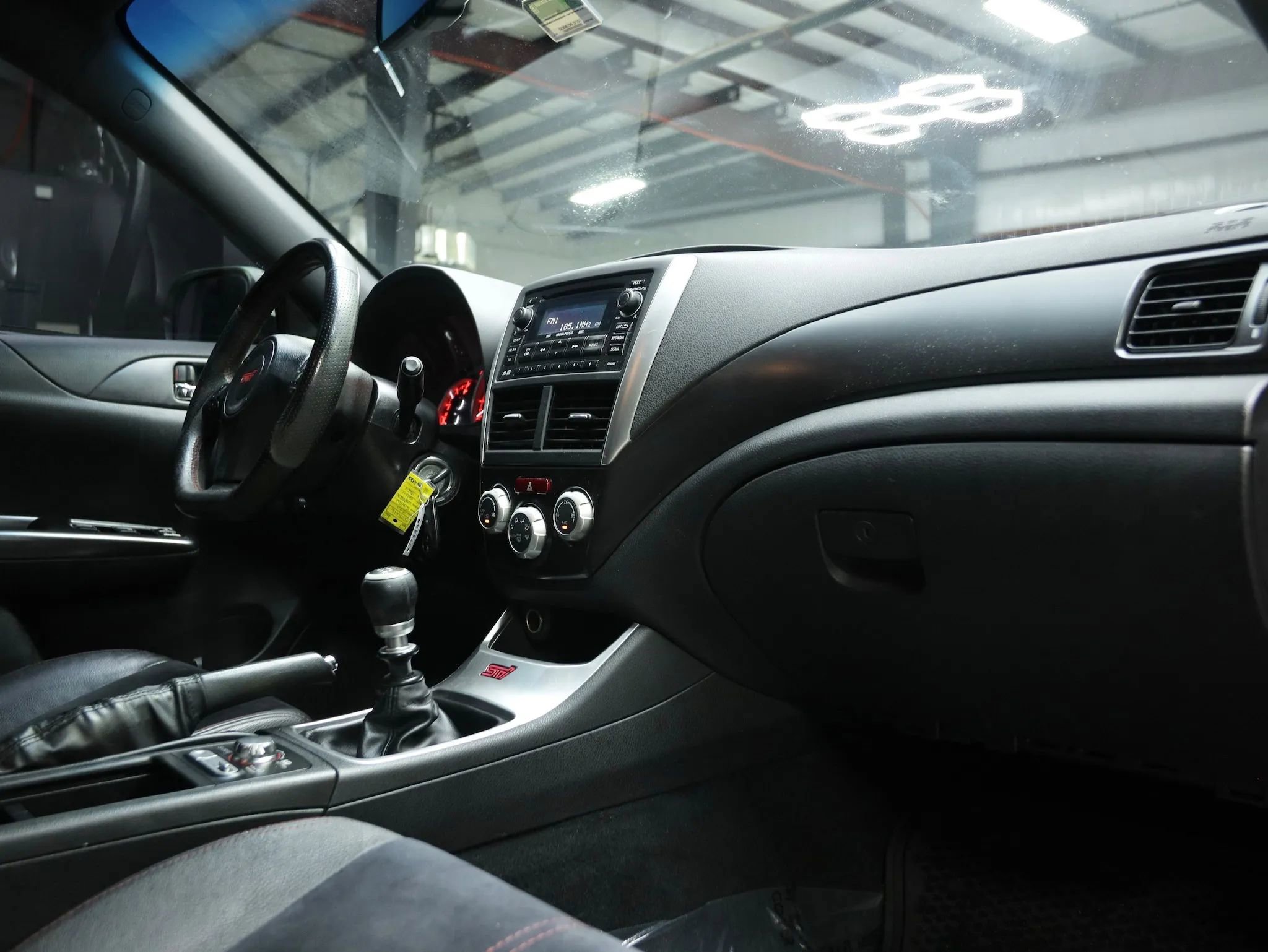 Used 2011 Subaru Impreza WRX STI image 30
