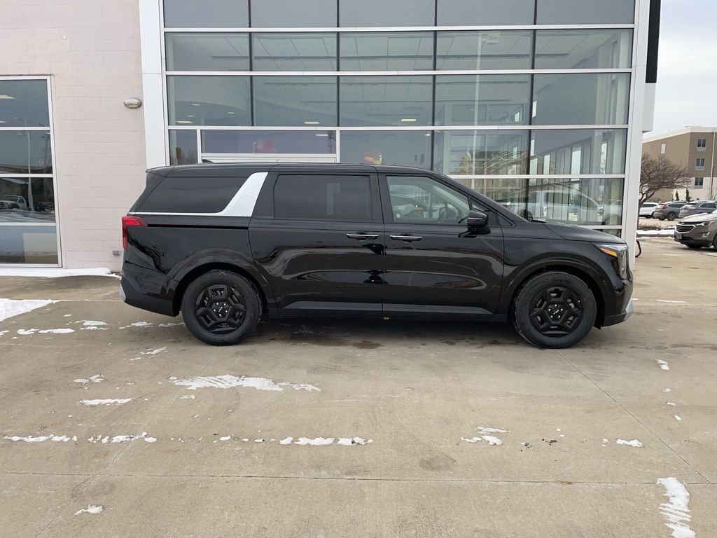 New 2026 Kia Carnival image 4