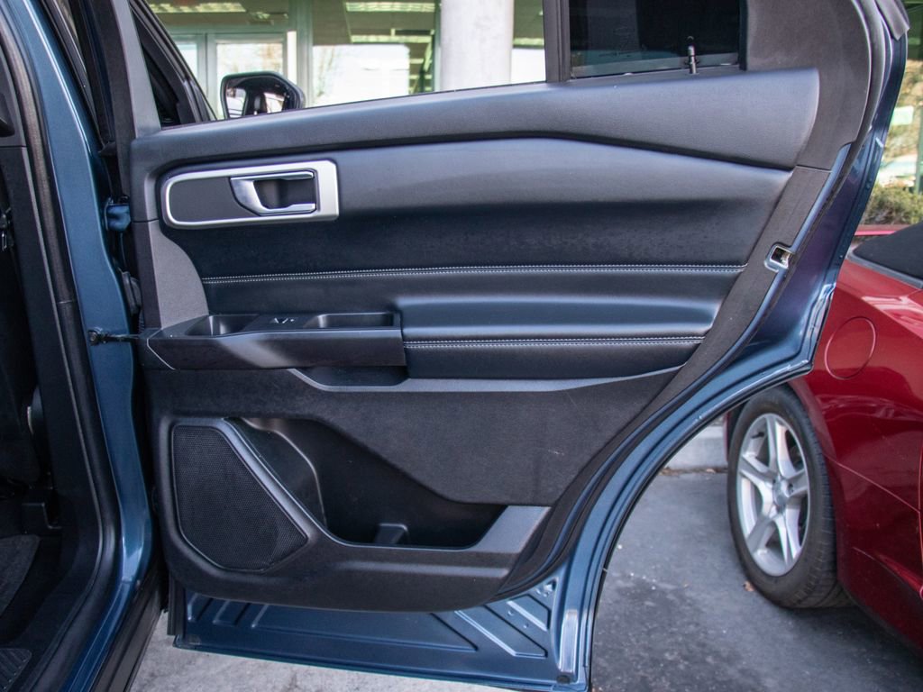 Used 2020 Ford Explorer XLT w/ Equipment Group 202A image 24