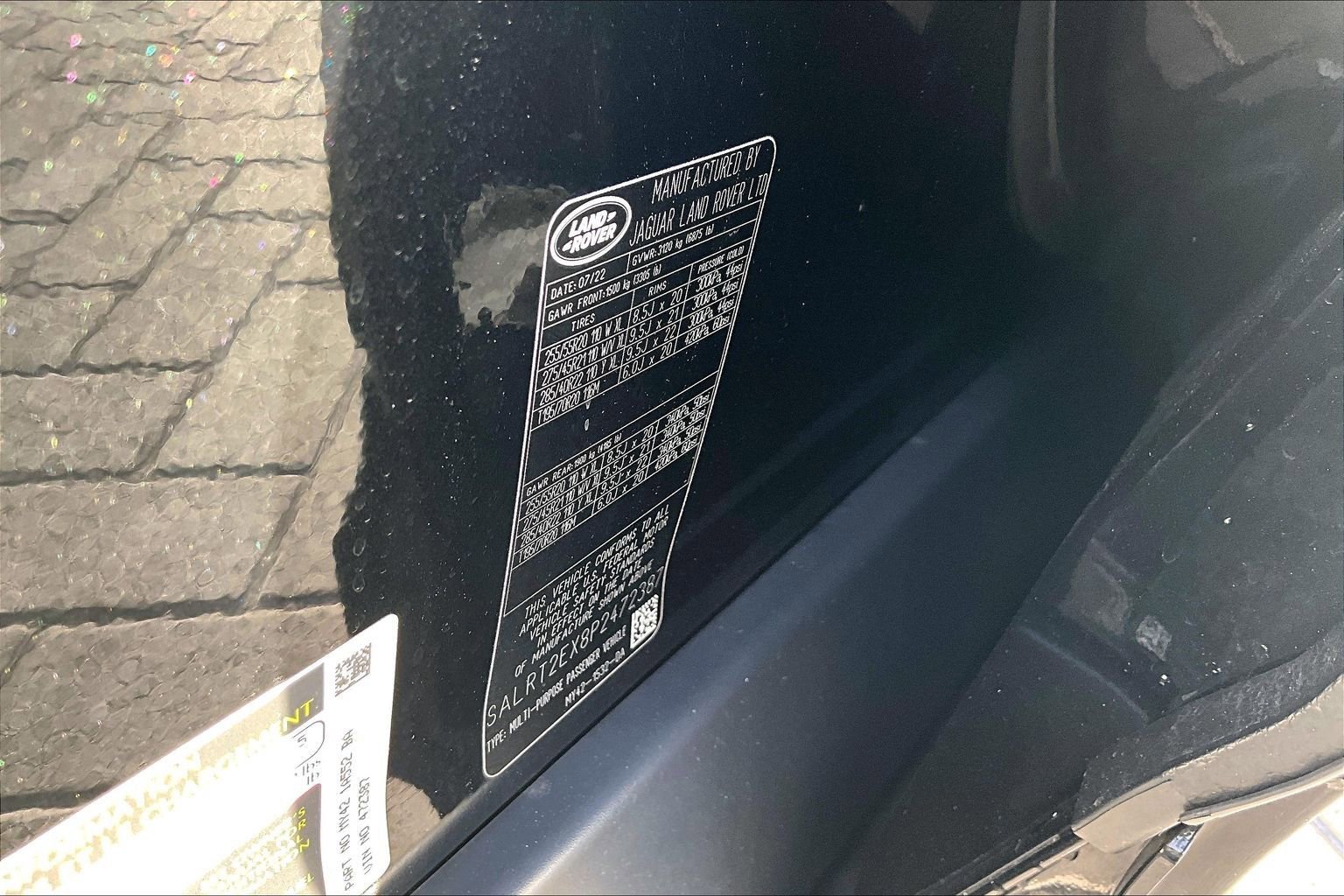 Used 2023 Land Rover Discovery S R-Dynamic image 34