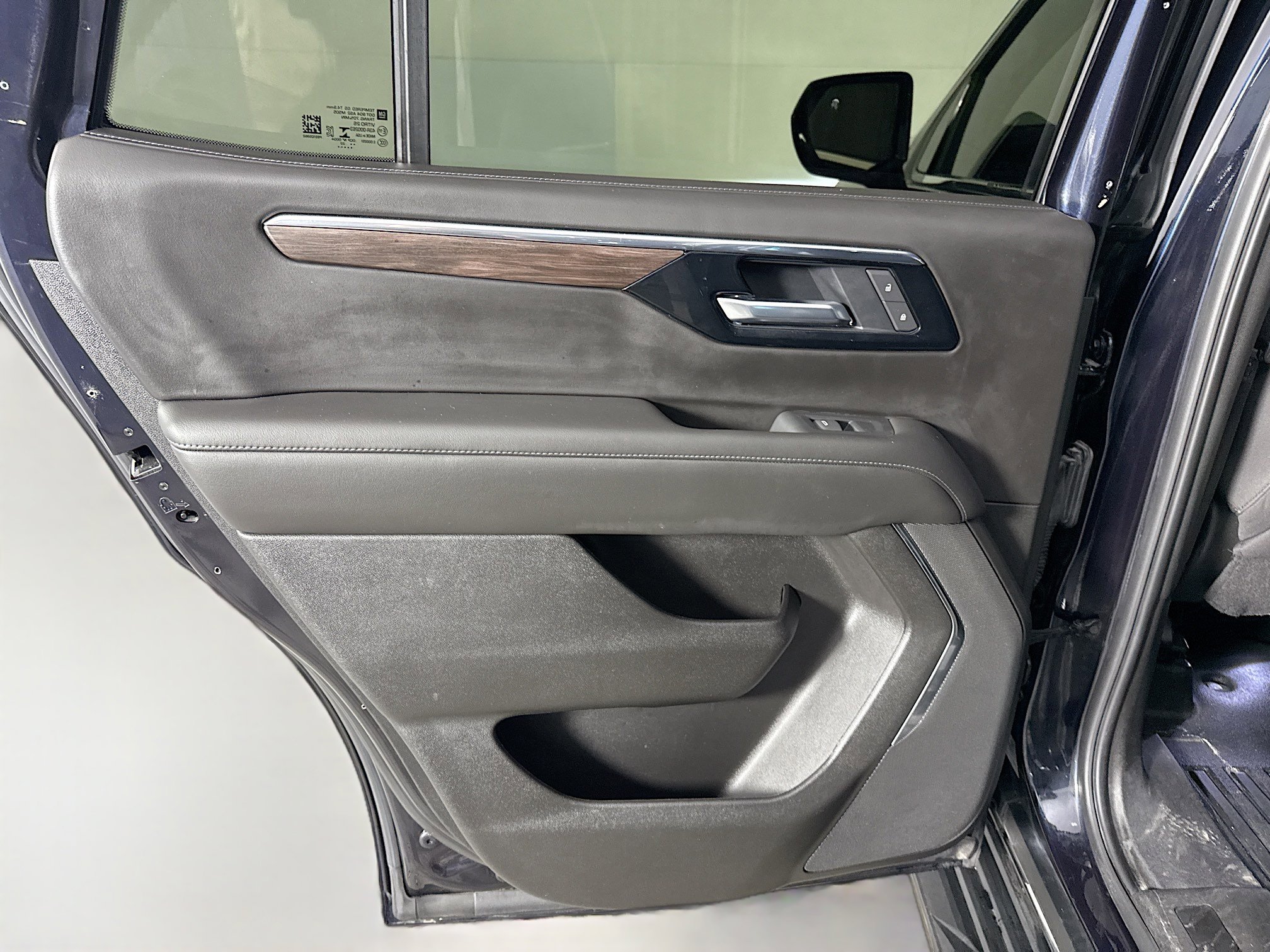 Used 2022 Chevrolet Tahoe 2WD w/ Remote Keyless Entry Package image 26