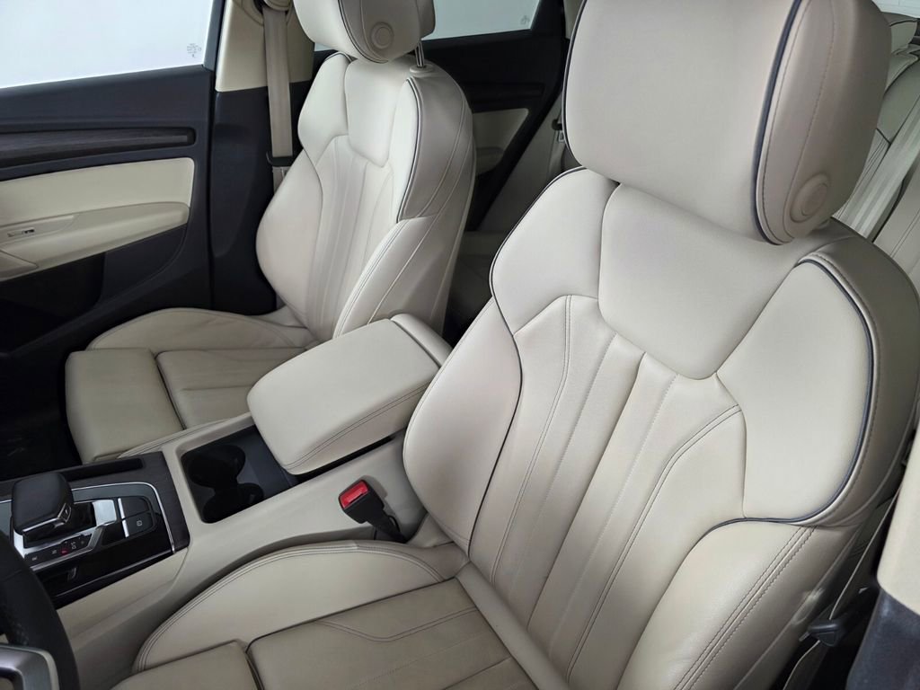 Used 2024 Audi Q5 2.0T Premium image 11