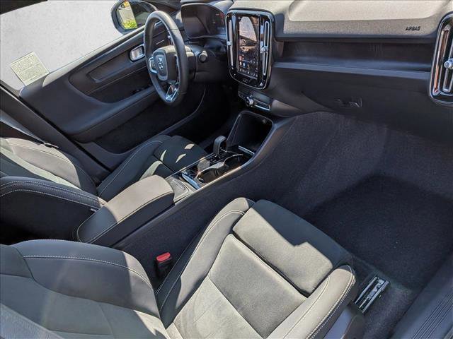 Certified 2023 Volvo C40 P8 Recharge Ultimate image 22