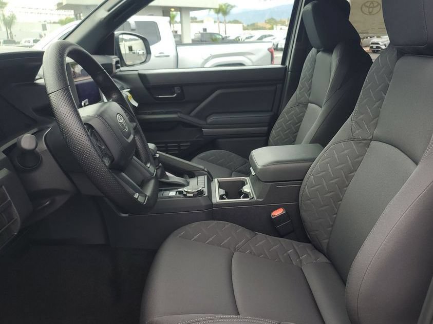 New 2026 Toyota Tacoma SR5 AWD/4WD image 12