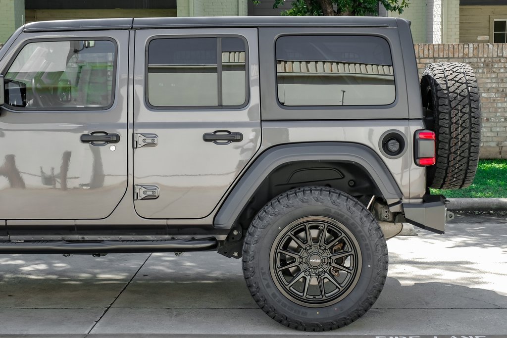 Used 2021 Jeep Wrangler Unlimited Sport image 23