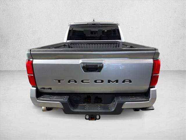 Used 2024 Toyota Tacoma TRD Sport AWD/4WD image 4