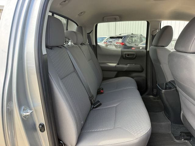 Used 2023 Toyota Tacoma SR AWD/4WD image 32