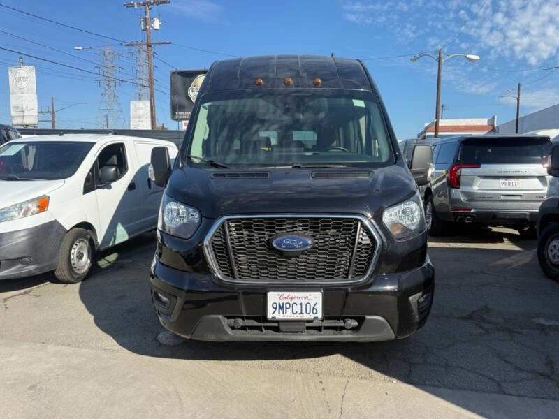 Used 2024 Ford Transit 350 XLT image 2