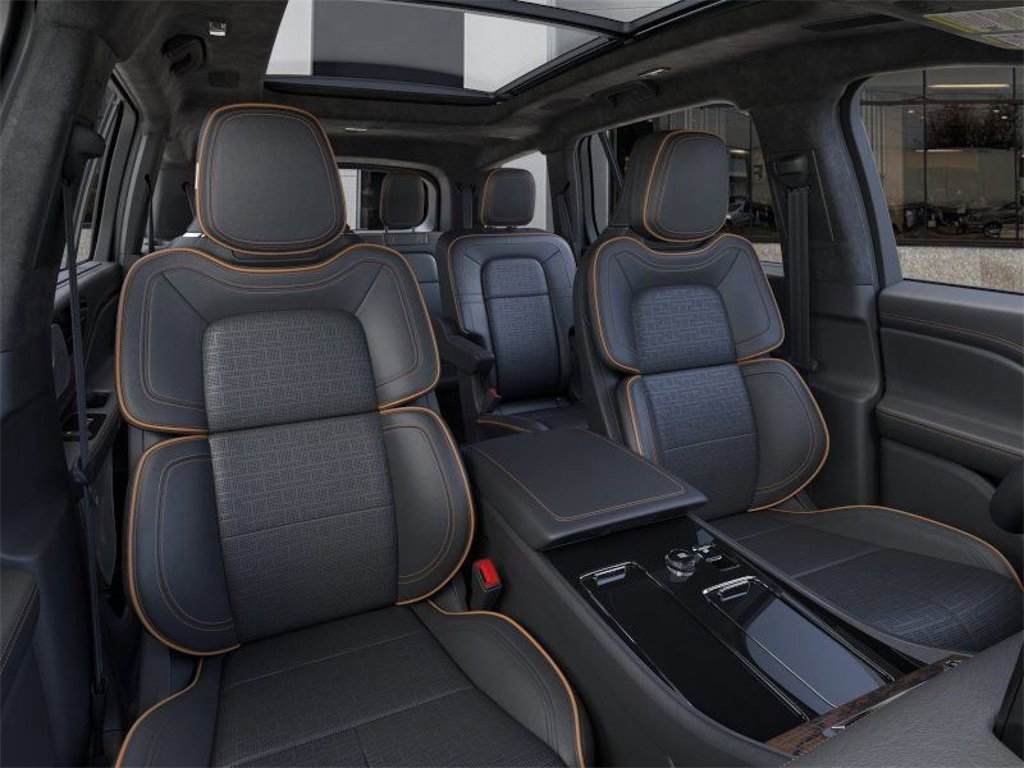 New 2025 Lincoln Aviator Black Label image 10