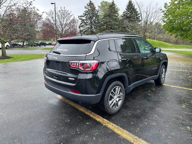 Used 2020 Jeep Compass Latitude AWD/4WD image 3