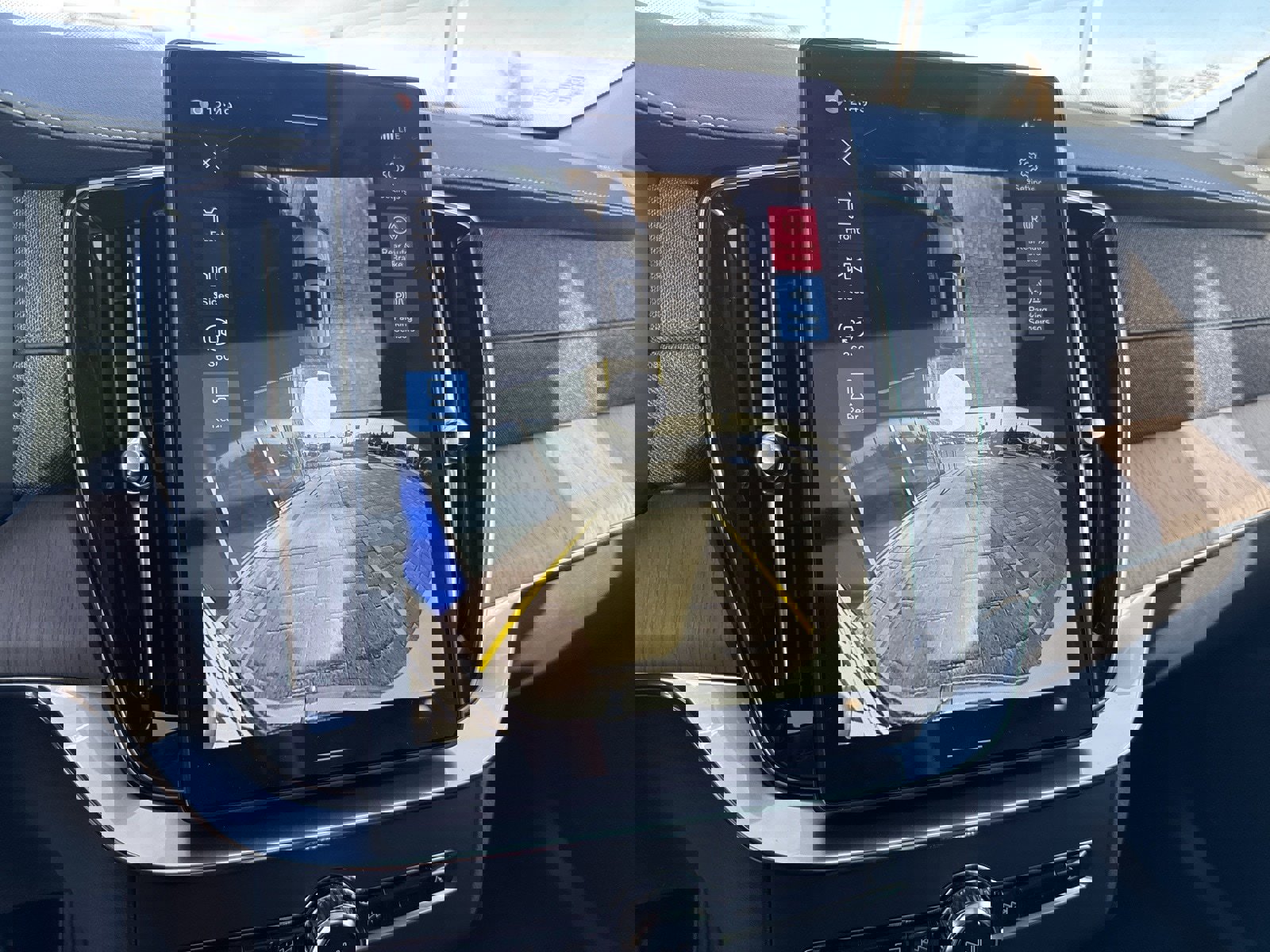 New 2026 Volvo XC90 B6 Ultra image 24