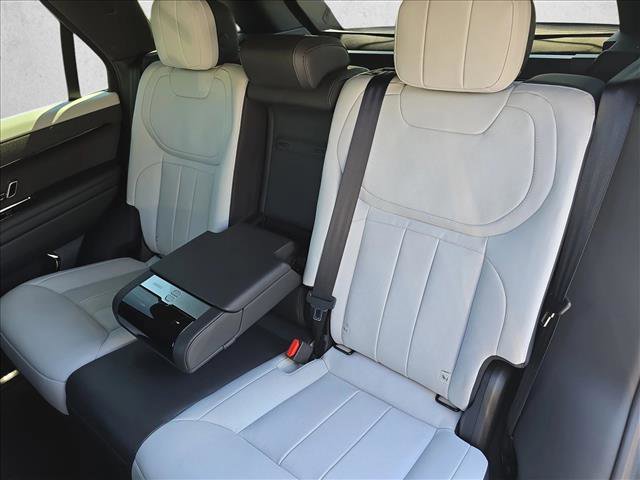 Used 2024 Land Rover Range Rover Sport Dynamic SE AWD/4WD image 14