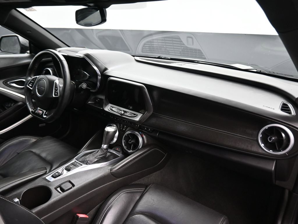 Used 2016 Chevrolet Camaro SS image 43