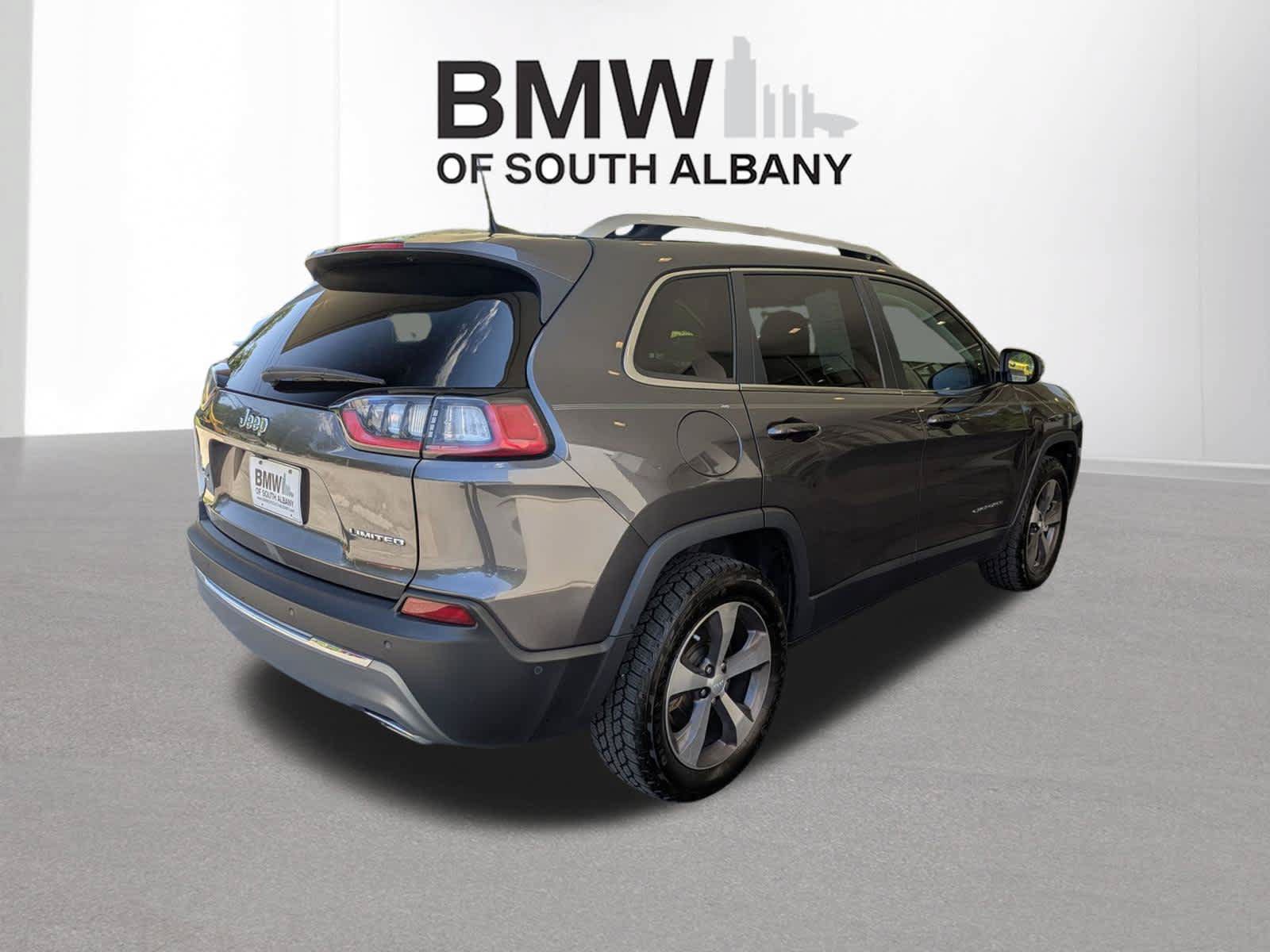 Used 2021 Jeep Cherokee Limited AWD/4WD image 3