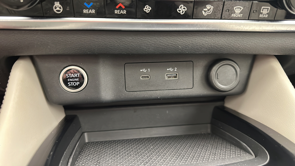 Used 2023 Nissan Rogue SL w/ SL Premium Package AWD/4WD image 23