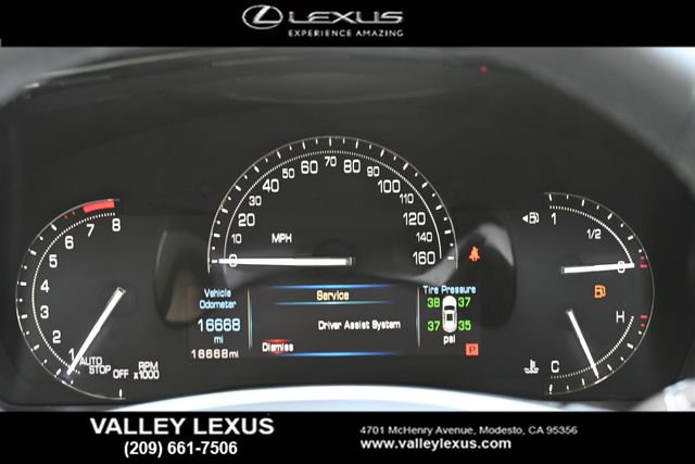 Used 2018 Cadillac XT5 Premium Luxury w/ Driver Assist Package image 13