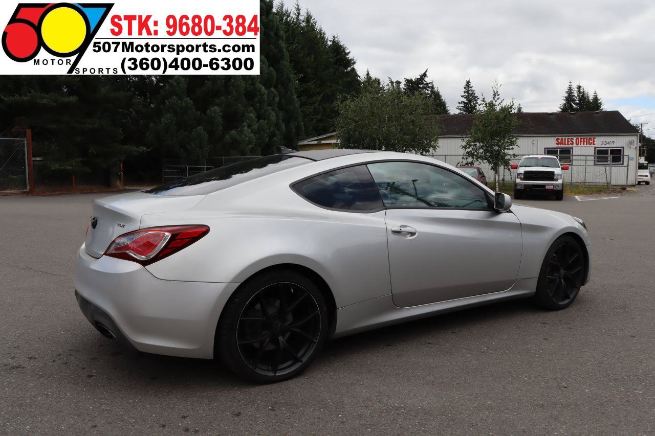 Used 2013 Hyundai Genesis 2.0T RWD image 8