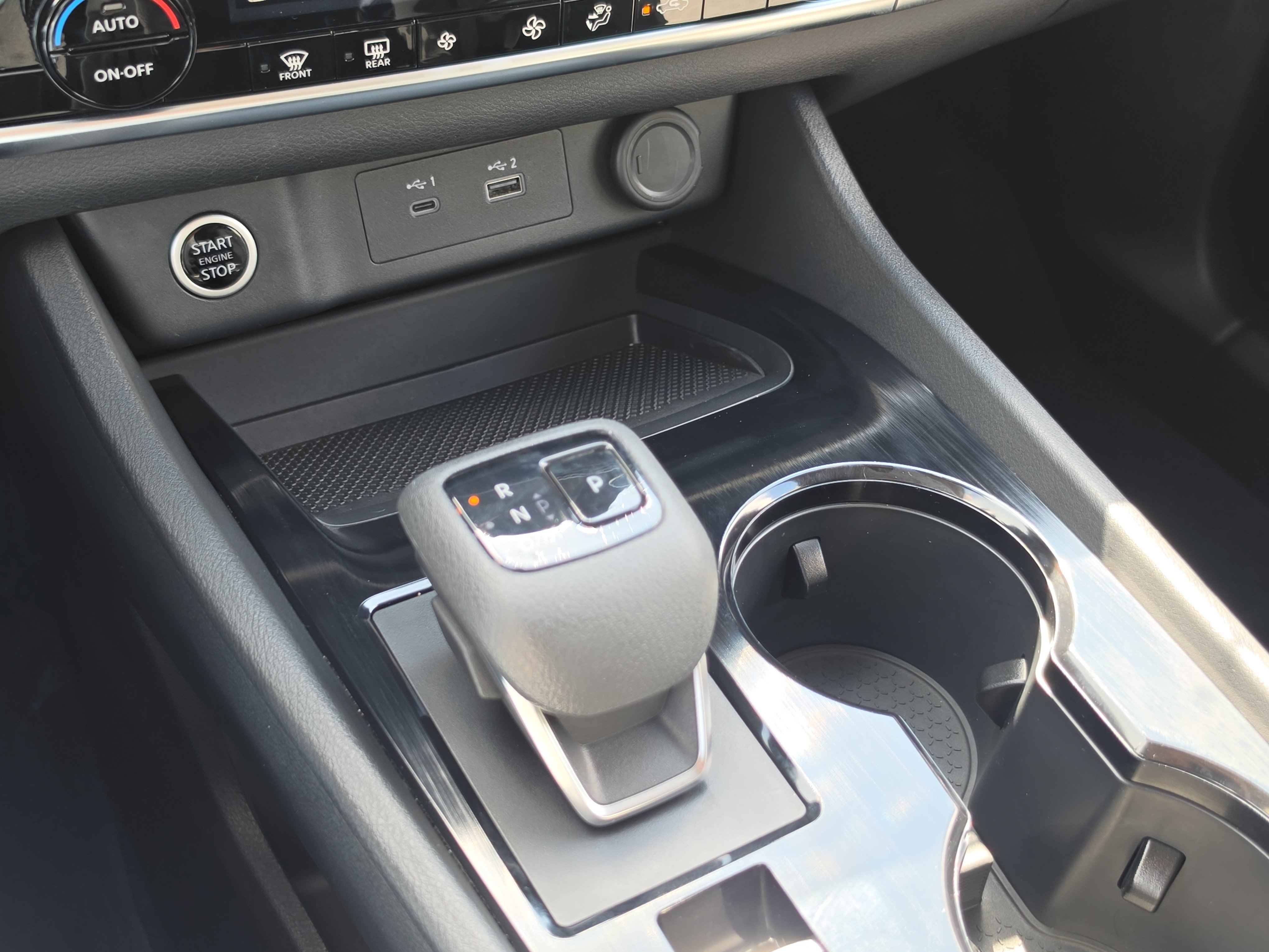 Used 2023 Nissan Rogue SV FWD image 31