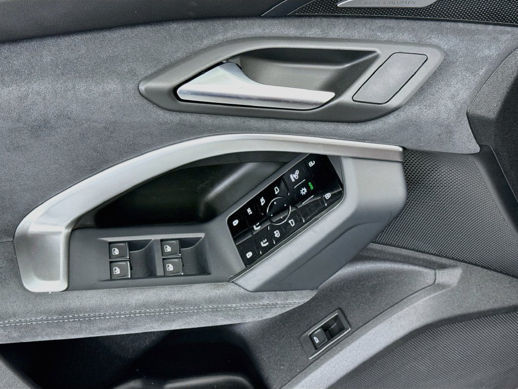 New 2026 Audi SQ5 Premium Plus AWD/4WD image 22