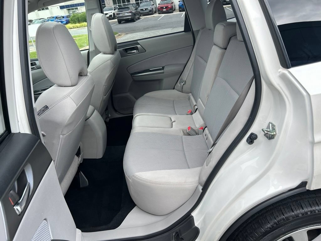 Used 2013 Subaru Forester 2.5X Premium AWD/4WD image 24