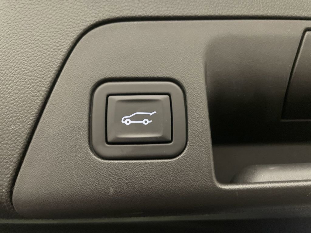 Used 2023 Buick Envision Preferred FWD image 28