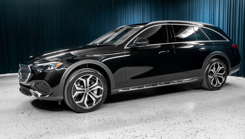 New 2025 Mercedes-Benz E 450 4MATIC All-Terrain Wagon image 1