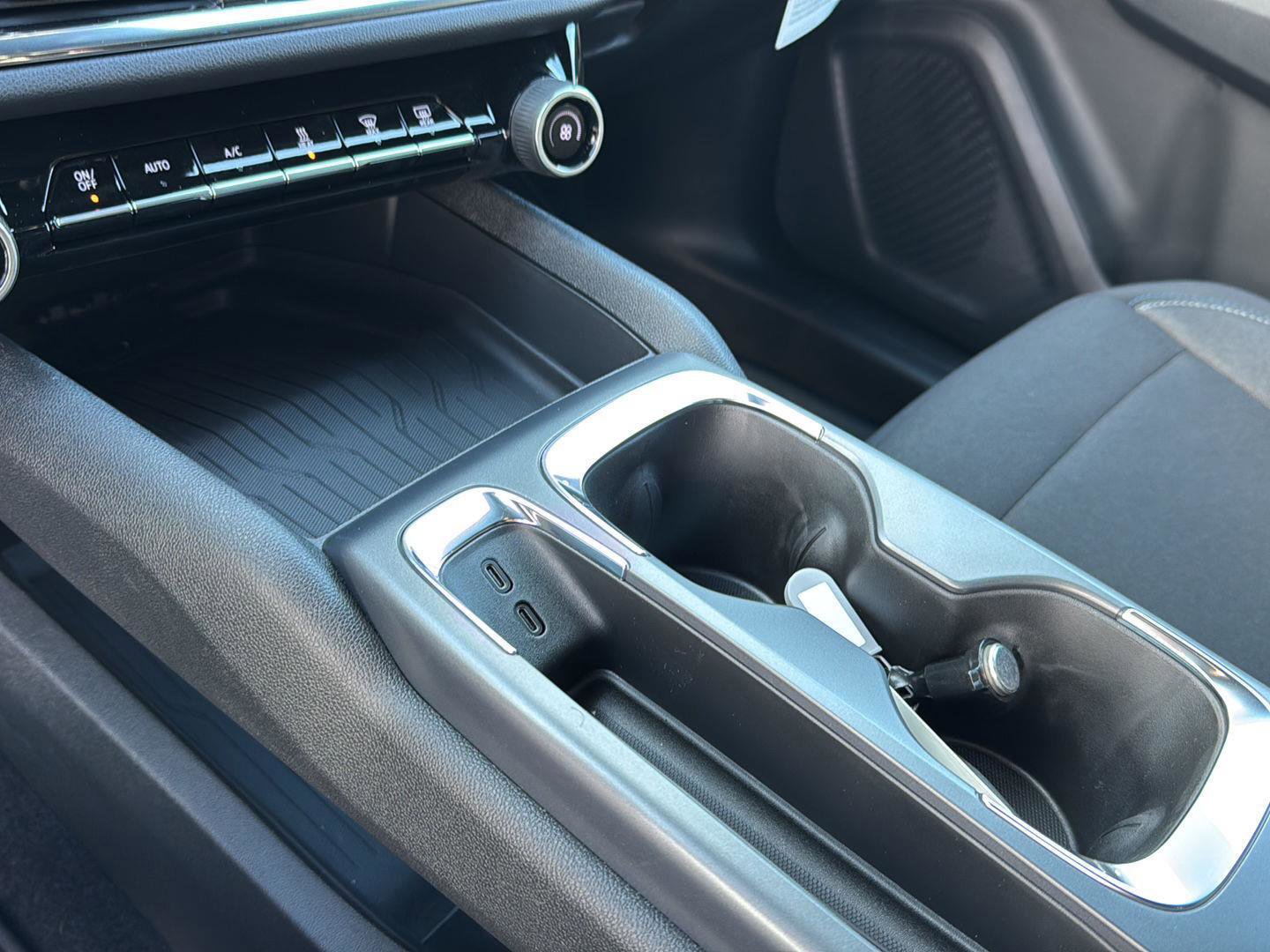 New 2026 Chevrolet Equinox EV LT w/ Comfort Package image 25