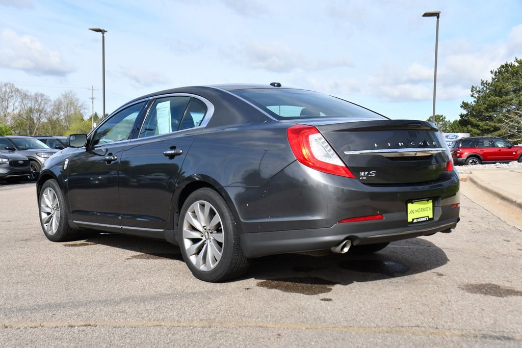 Used 2016 Lincoln MKS AWD image 4