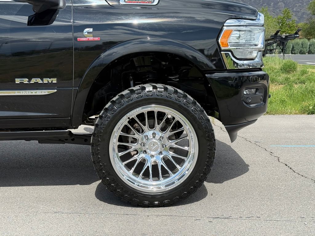 Used 2023 RAM 2500 Limited AWD/4WD image 3