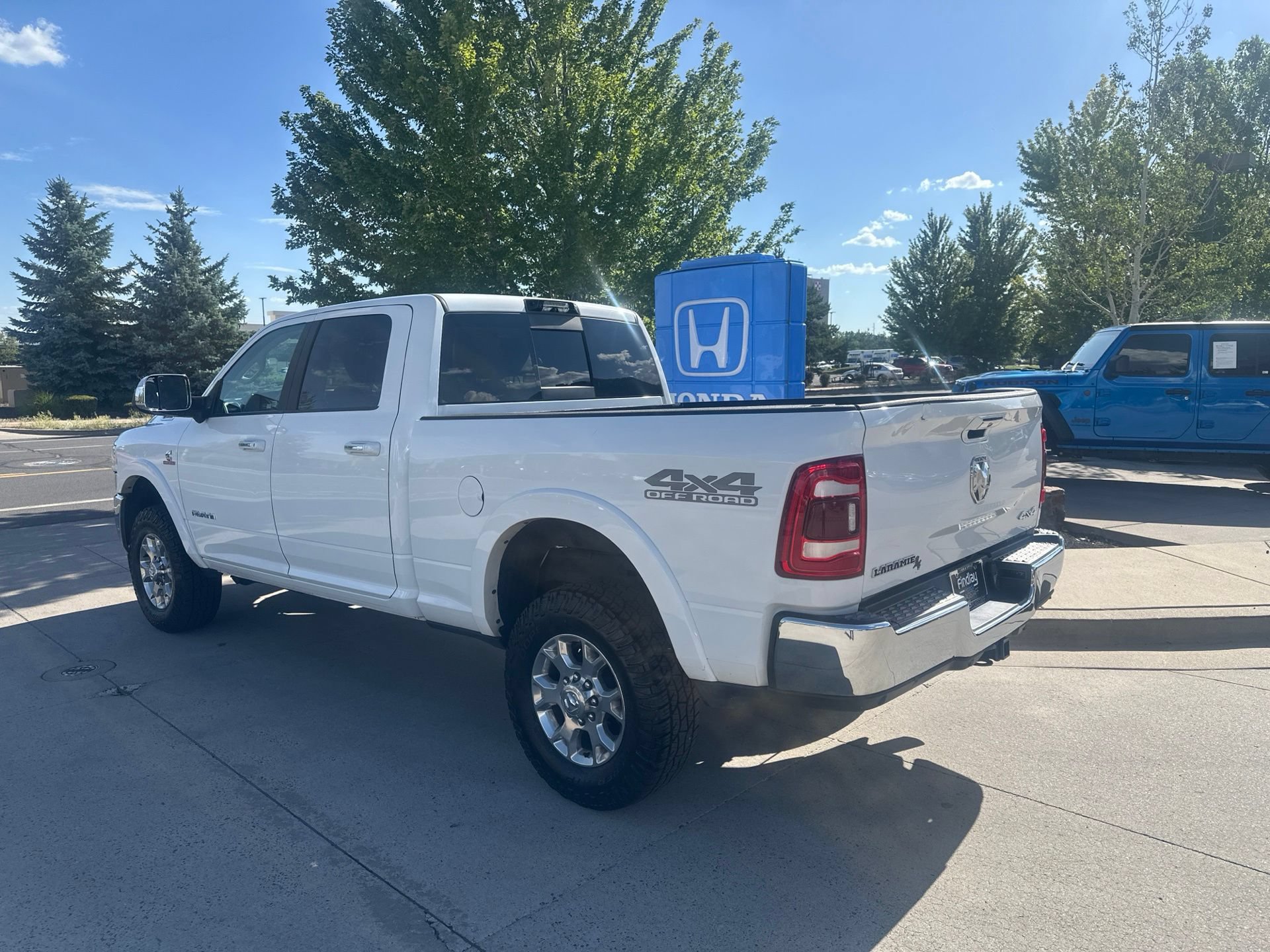 Used 2021 RAM 2500 Laramie w/ Safety Group AWD/4WD image 3