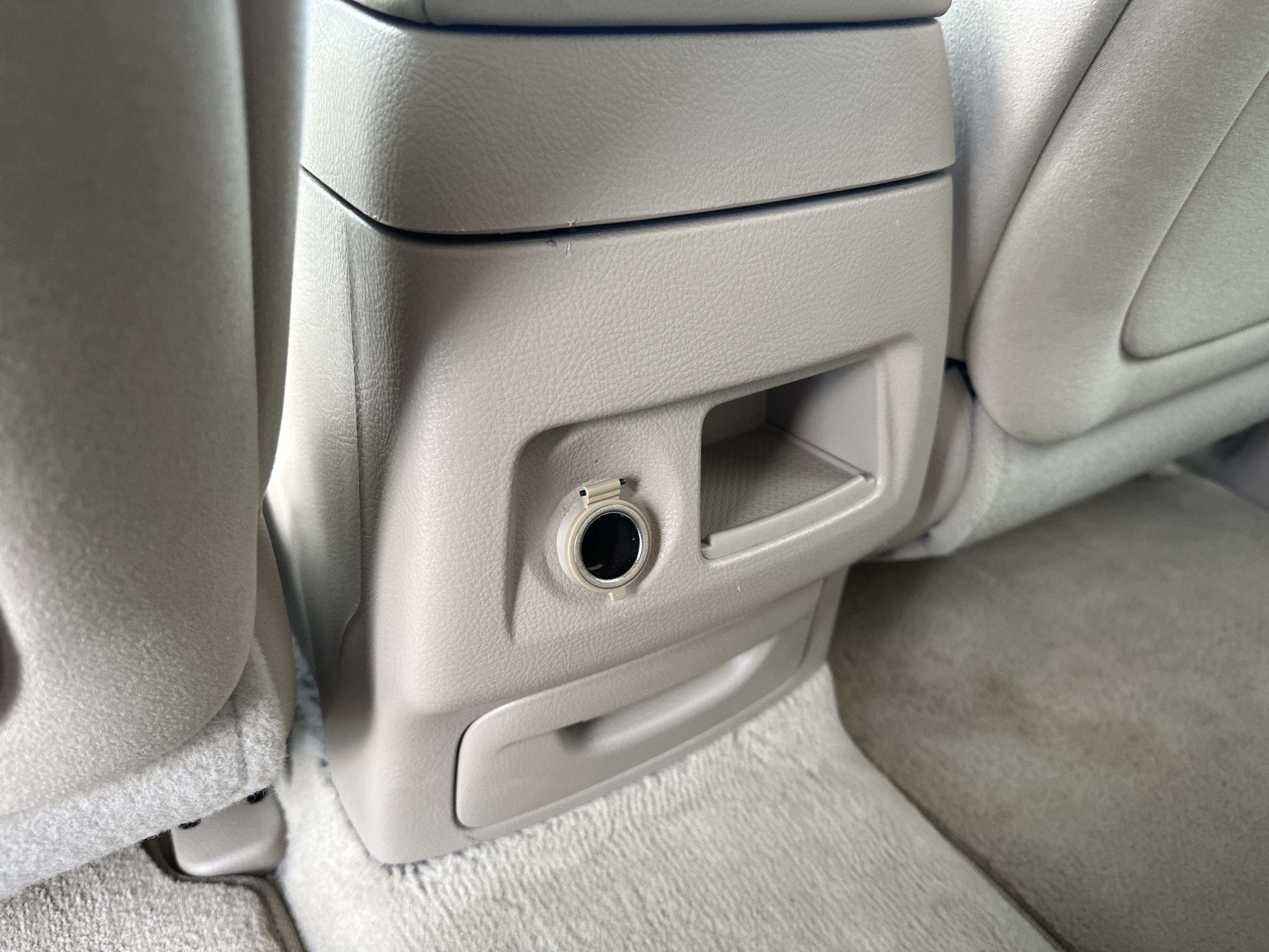 Used 2007 Hyundai Santa Fe SE FWD image 28