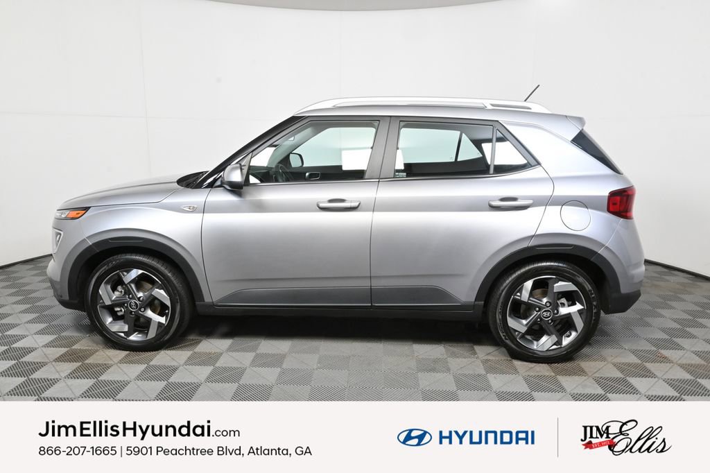 Certified 2023 Hyundai Venue SEL video 2