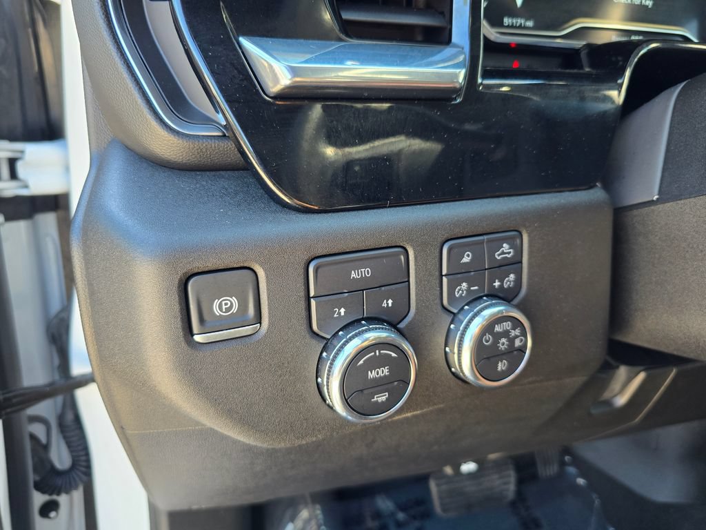 Used 2025 GMC Sierra 1500 SLT AWD/4WD image 36