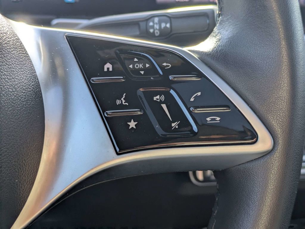 Used 2024 Mercedes-Benz GLB 250 image 30