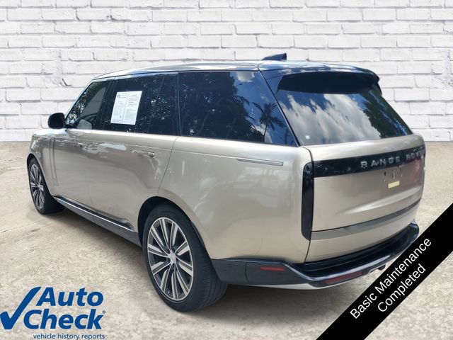 Used 2023 Land Rover Range Rover Long Wheelbase SE AWD/4WD image 2
