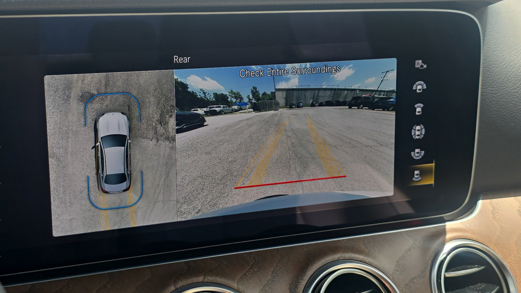 Used 2022 Mercedes-Benz E 350 4MATIC Sedan image 26